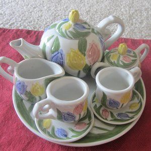 Vintage Girl's Tea Party Set-Tulip Design 10ps